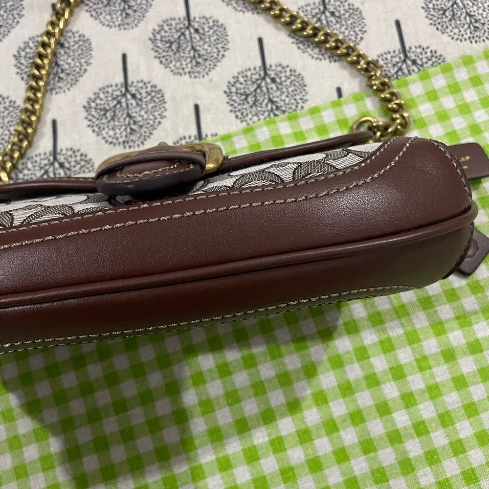 Coach Brown and Beige Signature Canvas Shoulder Bag with Gold Chain - Picture 2 of 9